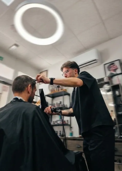 Javier peluquero Di classe Barber Shop